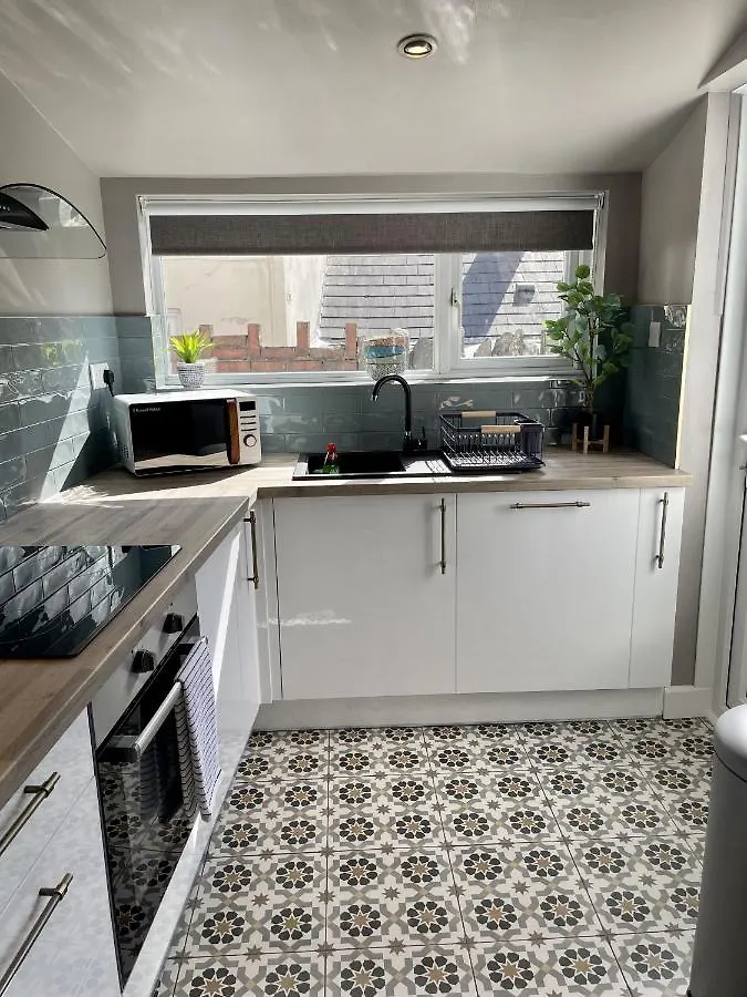 Boho Vibes Ground Floor Apartment 카디프