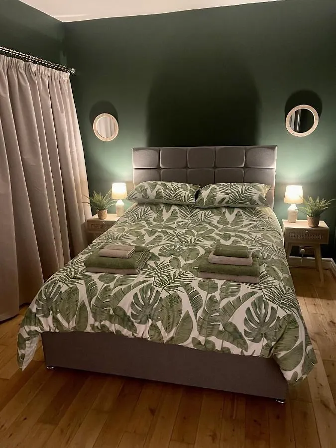 Boho Vibes Ground Floor Apartment 카디프